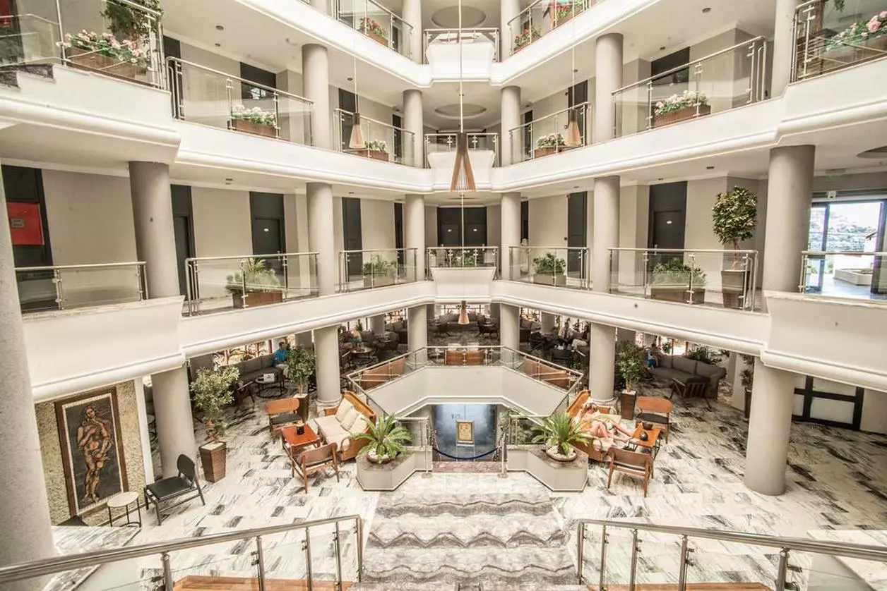 greenbeach_shabaviz (9).jpg